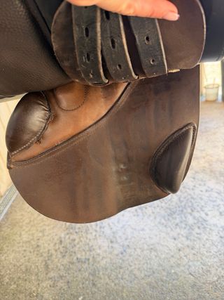 Montura de salto Don Rodrigo Soneira 17.5”