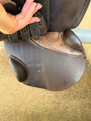 Montura de salto Don Rodrigo Soneira 17.5”