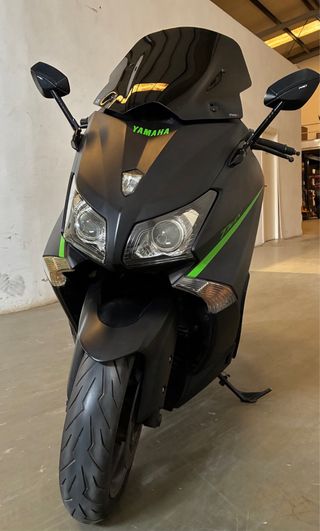 Yamaha Tmax 530 con 18.000km del 2013