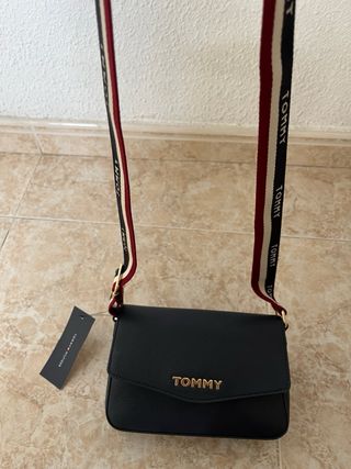 Bolso Tommy Hilfiger  Nuevo