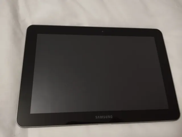 Tablet Samsung con cargador