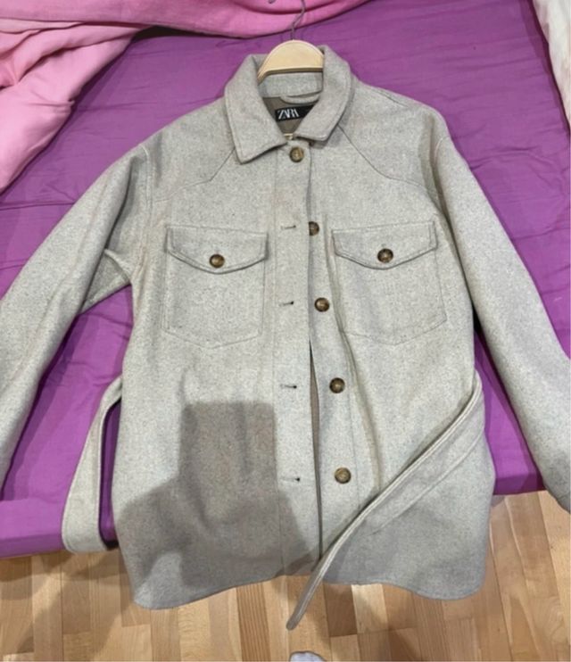 Abrigo Zara Beige