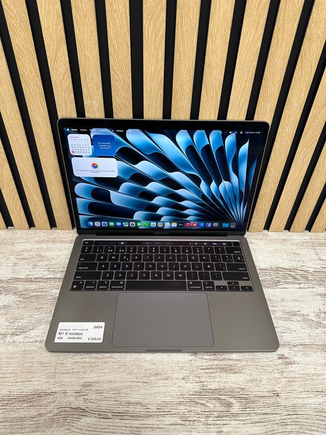 MacBook Pro 13" 2020 TB M1 8gb 256gb SSD