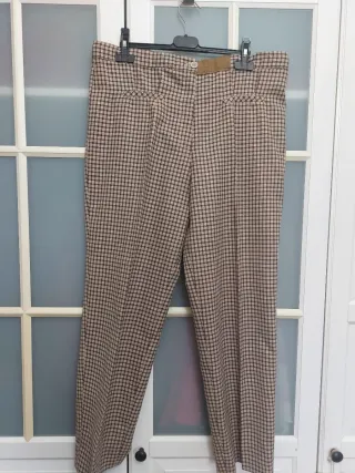 Pantalón cuadros beige y marrón
