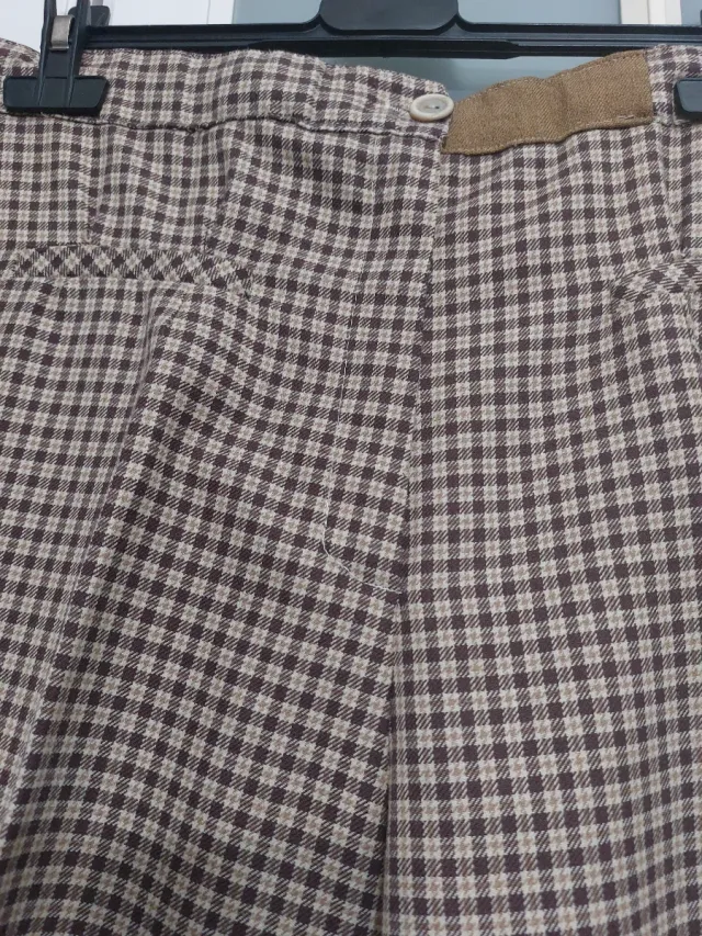 Pantalón cuadros beige y marrón