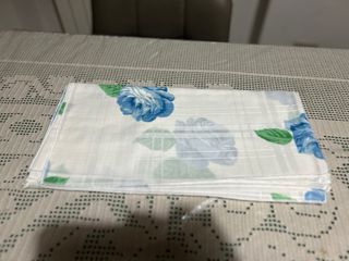 Tovaglia con 12 tovaglioli