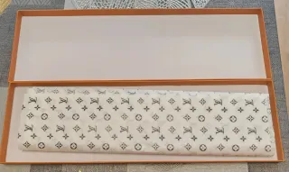 Louis Vuitton Caja Naranja y Dorada