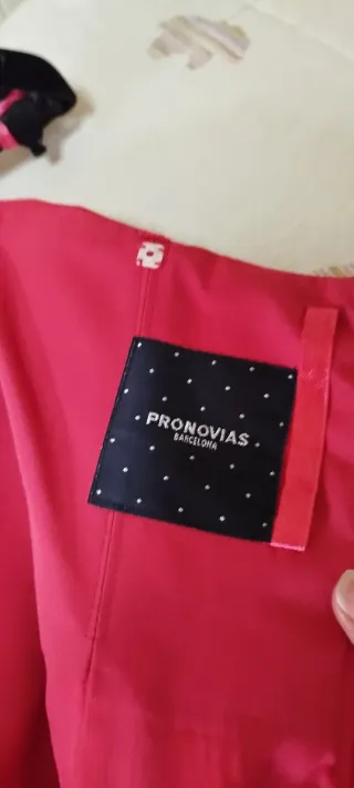 Vestido de fiesta Pronovias Rojo Talla S