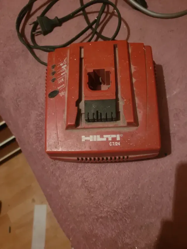Cargador Hilti C7/24