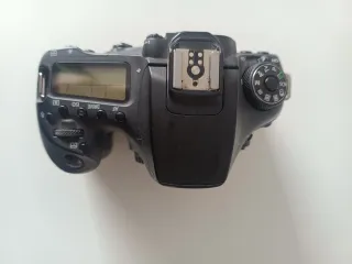 Canon EOS 90D Cámara DSLR solo Cuerpo y accesorios