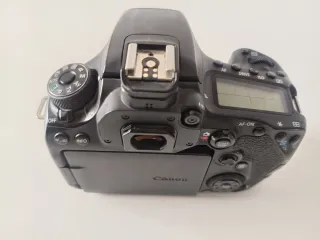 Canon EOS 90D Cámara DSLR solo Cuerpo y accesorios