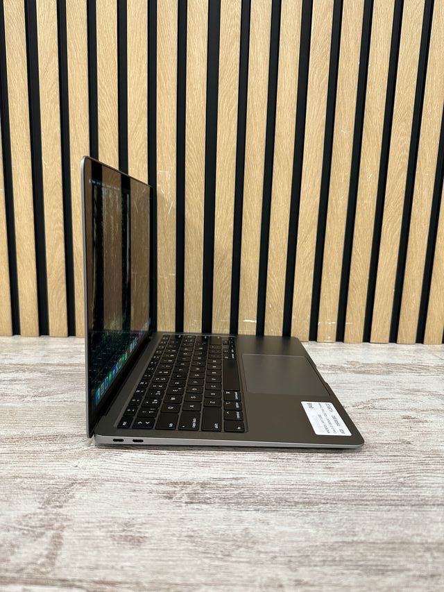 MacBook Air 13" 2020 i3 8gb 256gb SSD