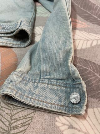 Chaqueta vaquera con encaje