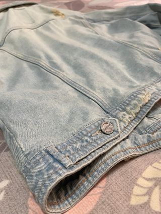 Chaqueta vaquera con encaje