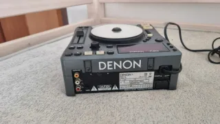 Denon DN-1000 CD/MP3 DJ Player