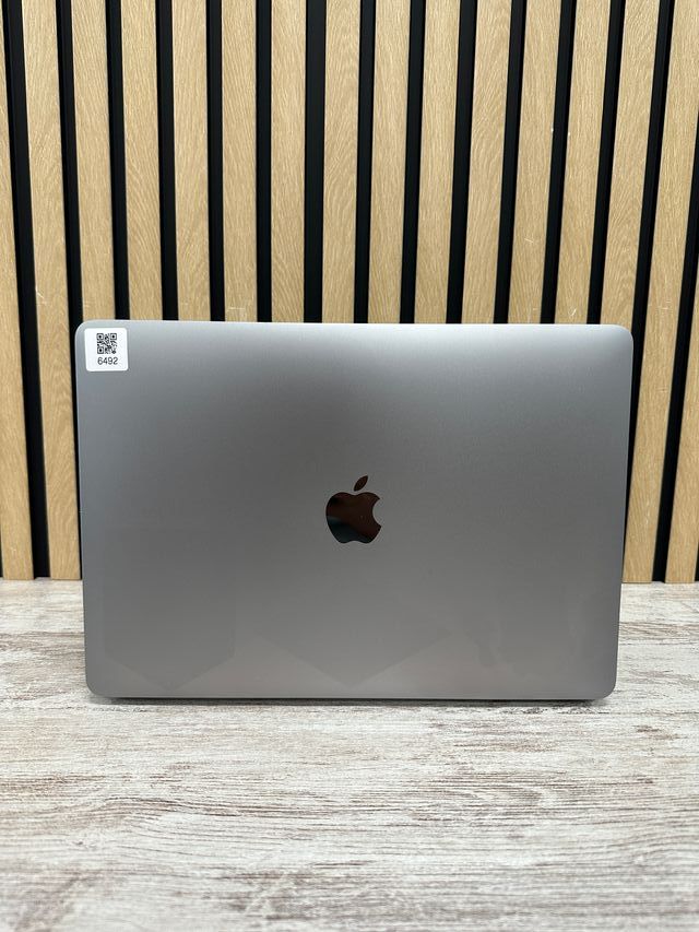 MacBook Air 13" 2020 M1 8gb 256gb SSD