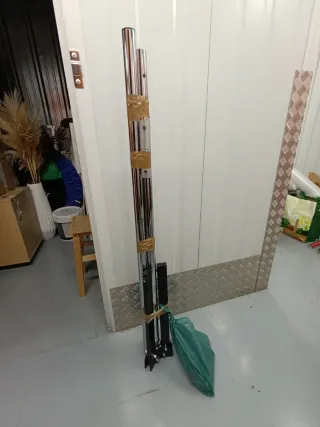Trípode Godox 240 FS con ruedas