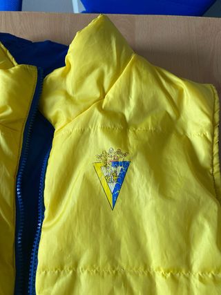 Chaleco Cádiz CF reversible azul y amarillo