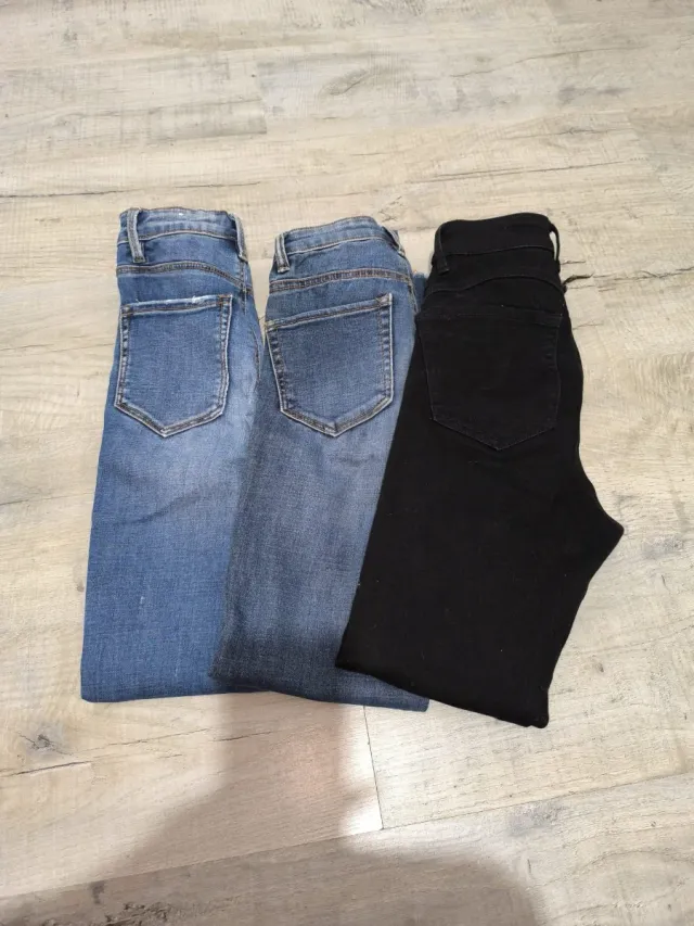 Pantalones Stradivarius Pitillo Negros y Azules