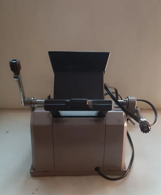 Proiettore Super 8 film/diapositive