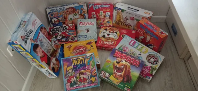 Lote de 12 juegos de mesa
