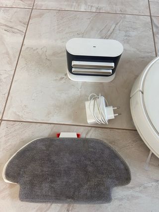 Robot aspirador Xiaomi + juego de repuesto NUEVO