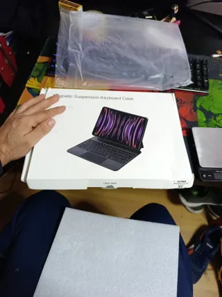 Funda con teclado  iPad Air 13 2024 m2 2025 m3