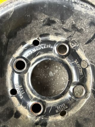 Rueda galleta 14 VAG SEAT Golf con gato