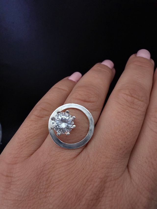 Anello in Argento con Zircone