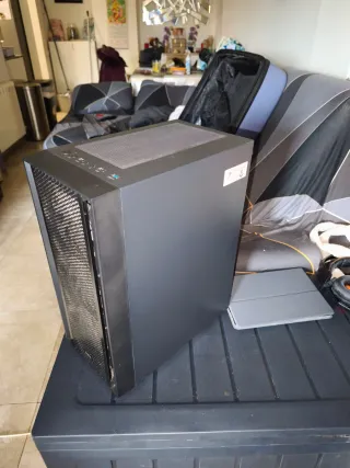 PC Gaming con luces RGB