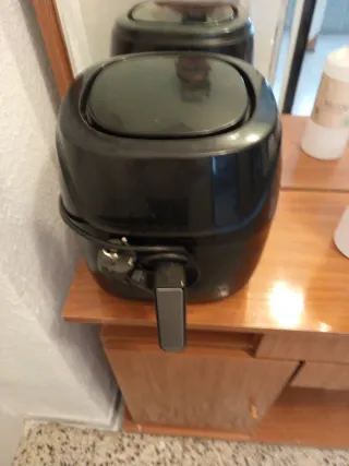 Freidora de aire negra
