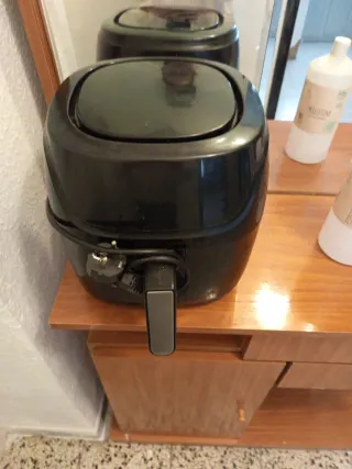 Freidora de aire negra