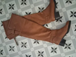 Botas altas piel Zara talla 36