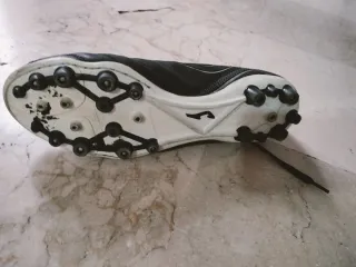 Botas de fútbol Joma negras