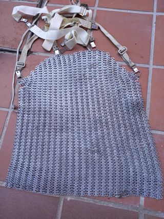 Delantal de malla metálica con tirantes