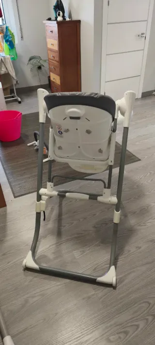 Trona mecedora Lionelo