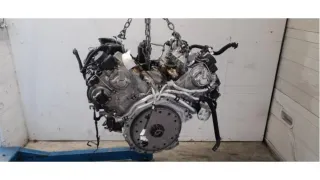 Motor Lamborghini Urus 4.0 V8