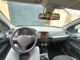 Opel Astra 2009