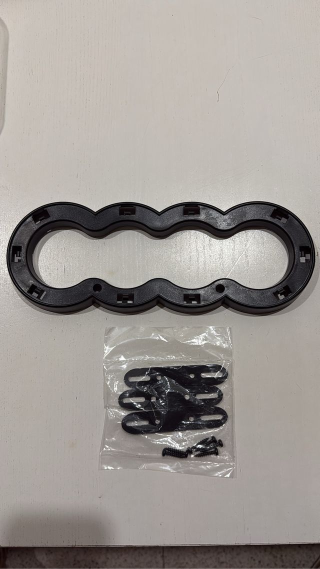 Soporte Emblema Audi A3, A4 B6/B7/B8  273mm