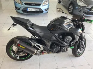 Kawasaki Z800E  A2.  Escape Akrapovic. 27.000 KM .