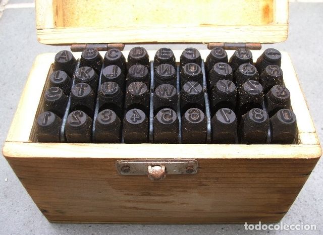 Troqueles Letras y Números 36pzs Caja Madera