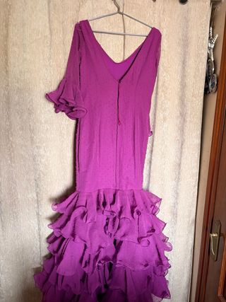 Traje de flamenca morado