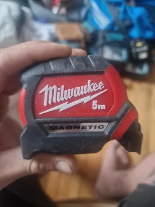 Cinta Métrica Milwaukee Magnética 5m