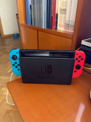 Nintendo Switch Azul y Rojo