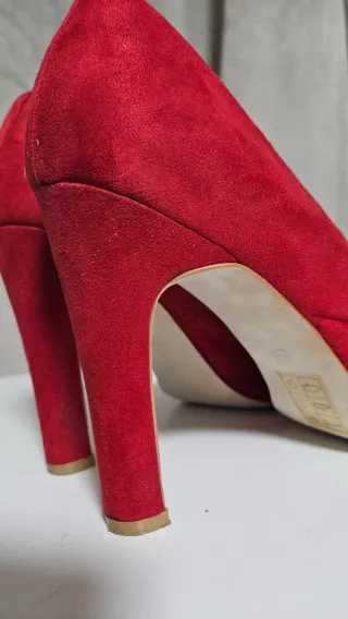 Zapatos de fiesta rojos