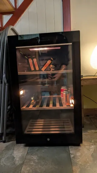 Nevera de vino Hacer casi sin uso