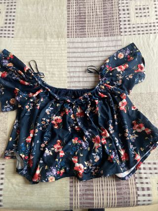 Top Hombros Descubiertos Floral Talla M