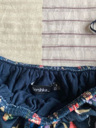 Top Hombros Descubiertos Floral Talla M