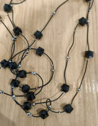 Conjunto Pendientes y Colgante Negro