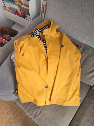 Chubasquero Les Trois Mats Amarillo